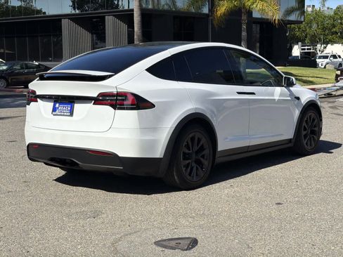 Used 2024 Tesla Model X image 6