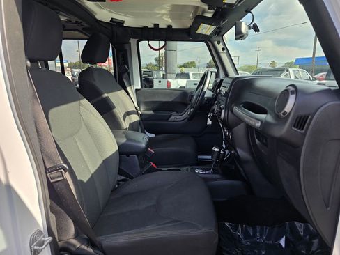 Used 2018 Jeep Wrangler Unlimited Sport S image 10