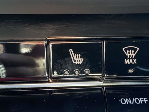 Used 2025 Chevrolet Equinox LT w/ Midnight Edition image 39