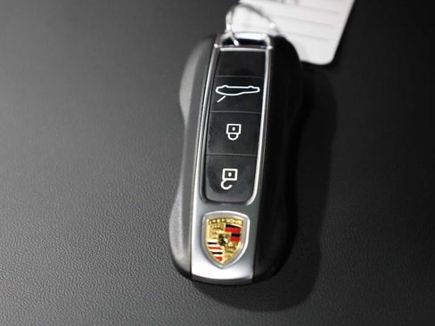 New 2026 Porsche Panamera 4 image 48