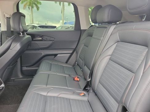 Certified 2026 Lincoln Nautilus Reserve w/ Jet Appearance Package AWD/4WD image 16