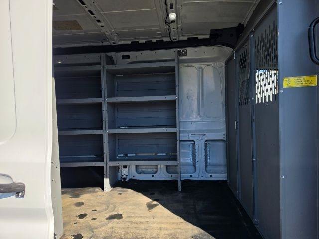 Used 2019 Ford Transit 250 130 Medium Roof RWD image 33