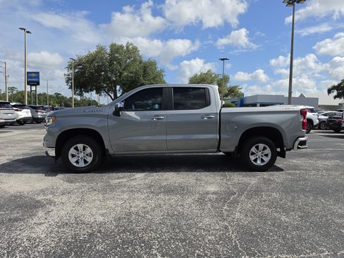 Used 2024 Chevrolet Silverado 1500 LT AWD/4WD image 9