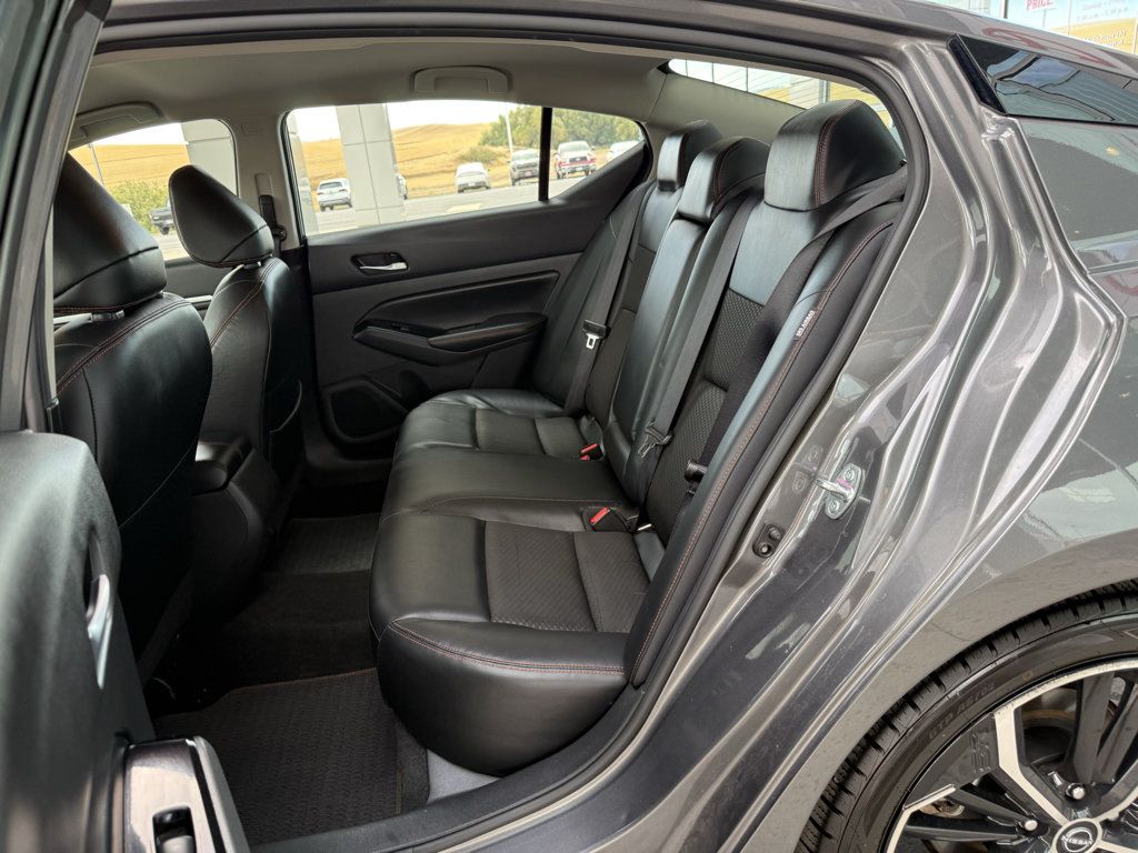 Used 2024 Nissan Altima 2.5 SR FWD image 18
