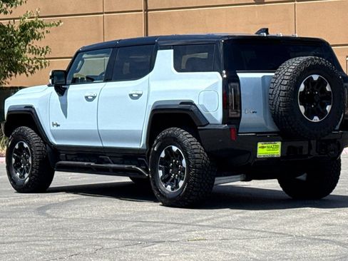 Used 2025 GMC Hummer EV 2X w/ Extreme Off-Road Package AWD/4WD image 3