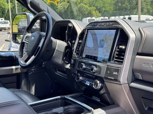 Used 2022 Ford F350 Platinum AWD/4WD image 7