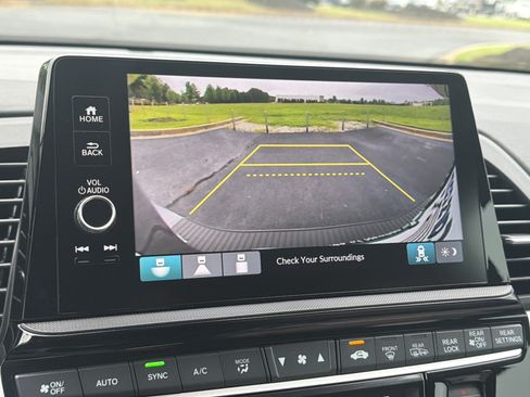 Certified 2026 Honda Odyssey EX-L image 17