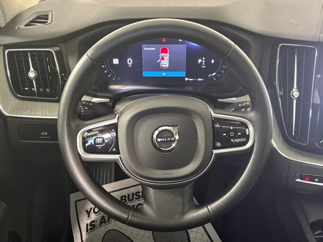 Used 2025 Volvo XC60 B5 Plus AWD/4WD image 20
