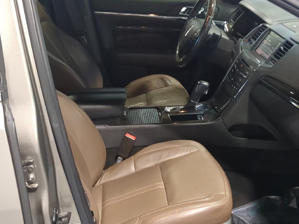 Used 2015 Lincoln MKS AWD w/ Equipment Group 201A image 24
