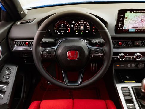 Used 2024 Honda Civic Type R image 11