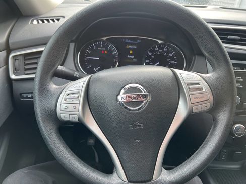 Used 2016 Nissan Rogue SV image 20