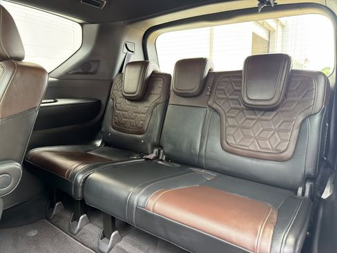 Certified 2025 Nissan Armada Platinum Reserve AWD/4WD image 13