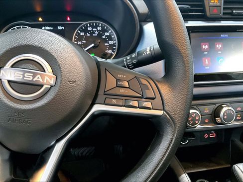 Used 2025 Nissan Versa SV w/ Trunk Package image 24