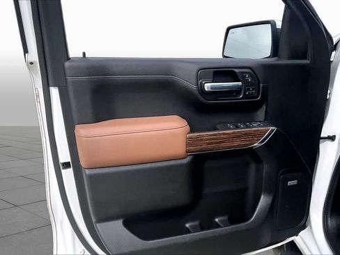 Used 2020 Chevrolet Silverado 1500 High Country AWD/4WD image 24