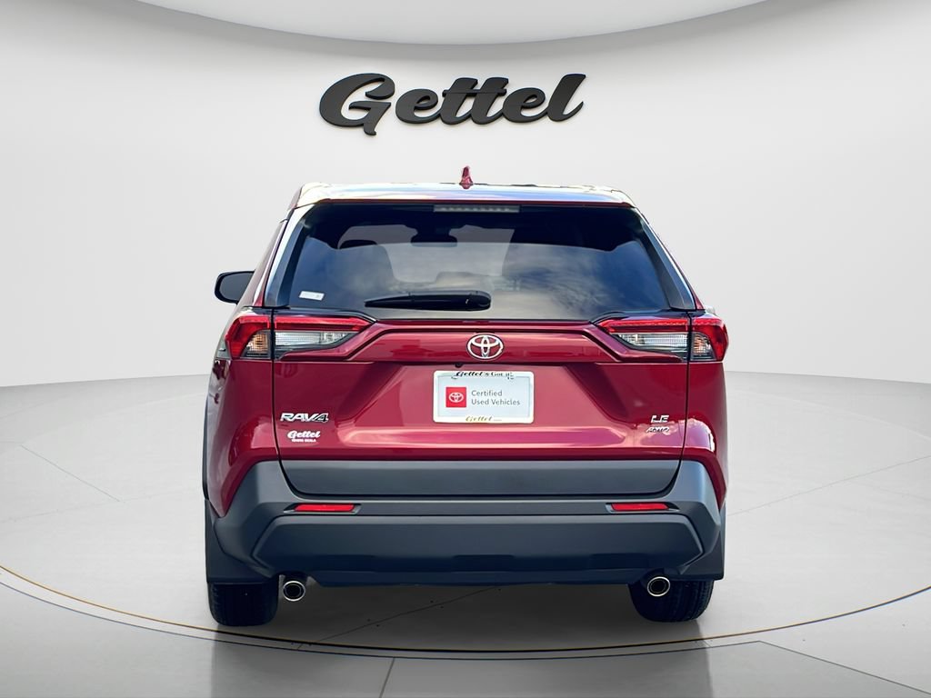 Used 2022 Toyota RAV4 LE AWD/4WD image 6