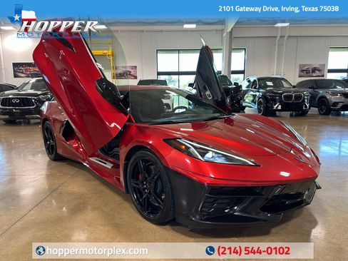 Used 2021 Chevrolet Corvette Stingray Coupe w/ 1LT RWD image 1