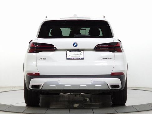 Used 2026 BMW X5 xDrive50e w/ Climate Comfort Package AWD/4WD image 6