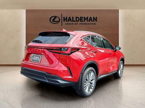Used 2025 Lexus NX 350 AWD w/ Accessory Package (2T) image 4
