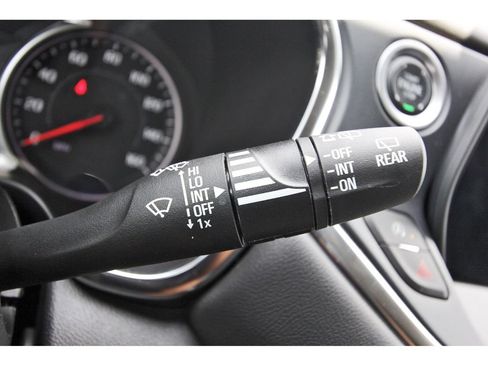 Used 2024 Chevrolet Blazer LT w/ Convenience Package FWD image 18