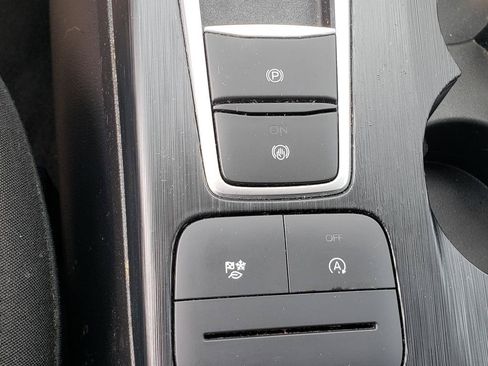Used 2023 Ford Escape Active AWD/4WD image 18