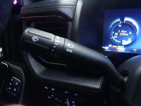 Used 2022 Ford F150 Lightning Lariat AWD/4WD image 18
