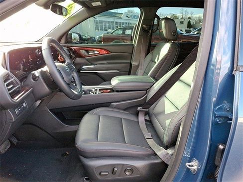 Certified 2024 Chevrolet Traverse Z71 w/ LPO, Floor Liner Package image 16