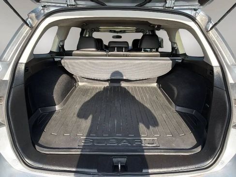 Used 2012 Subaru Outback 2.5i Limited w/ Moonroof Pkg AWD/4WD image 18