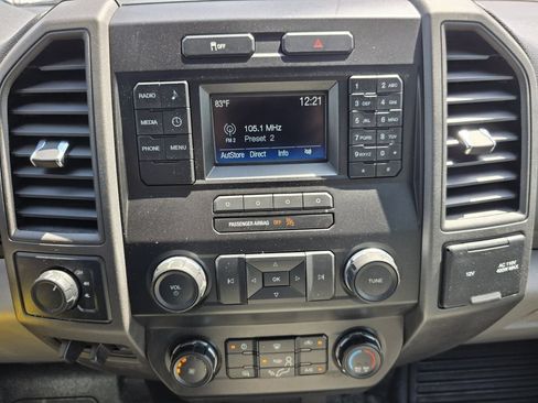 Certified 2019 Ford F250 XL w/ STX Appearance Package AWD/4WD image 4