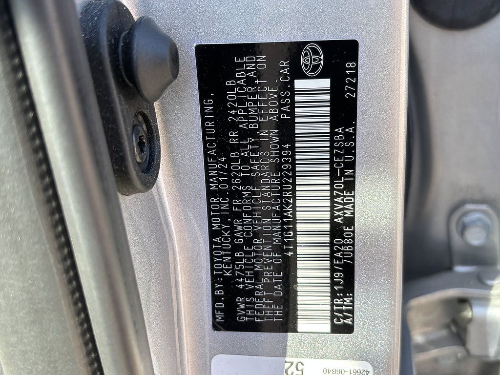 Used 2024 Toyota Camry SE FWD image 13