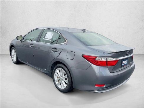 Used 2013 Lexus ES 300h Hybrid image 8