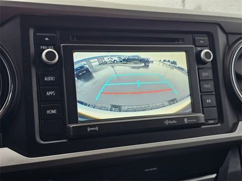 Used 2019 Toyota Tacoma SR5 image 21