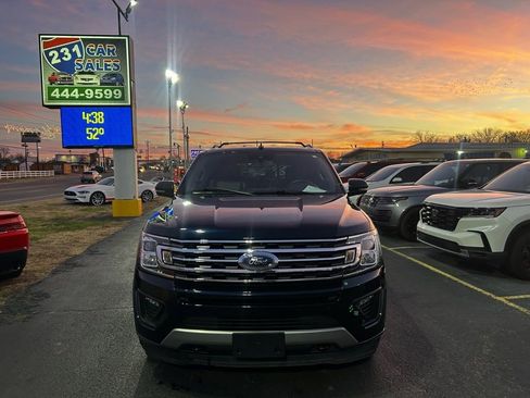 Used 2021 Ford Expedition XLT image 8