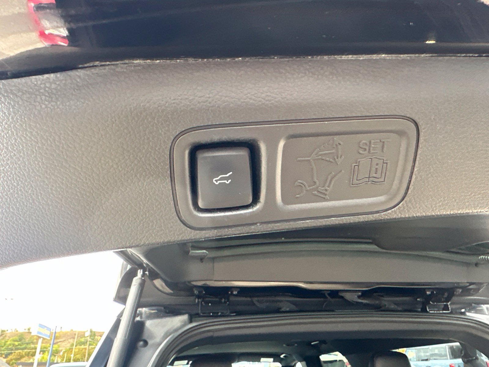Used 2018 Ford Expedition Max Limited AWD/4WD image 34