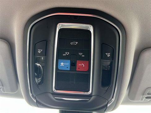 Certified 2023 Jeep Grand Cherokee Limited w/ Black Appearance Package image 37