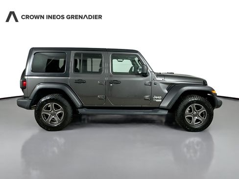 Used 2019 Jeep Wrangler Unlimited Sport S AWD/4WD image 4