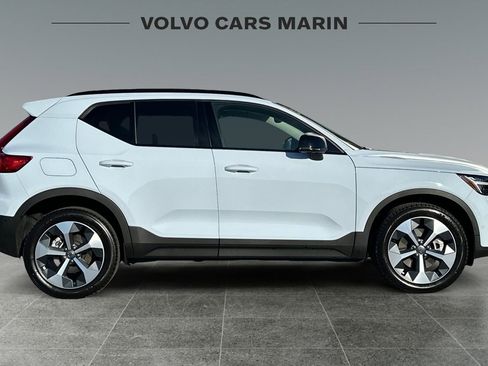 New 2026 Volvo XC40 B5 Plus w/ Protection Package Premier AWD/4WD image 8