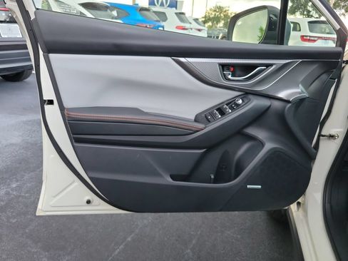 Used 2022 Subaru Crosstrek 2.5i Limited w/ Moonroof Package 2 AWD/4WD image 15