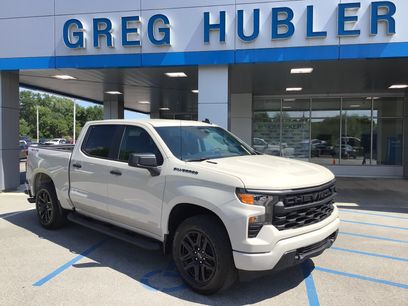 New 2026 Chevrolet Silverado 1500 Custom w/ LPO, Dark Essentials Package