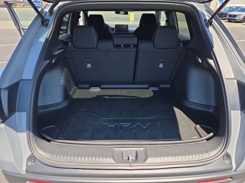 Certified 2025 Honda HR-V Sport image 15