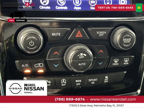 Used 2020 Jeep Grand Cherokee Laredo w/ Laredo X Package image 23