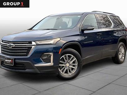 Used 2023 Chevrolet Traverse LT
