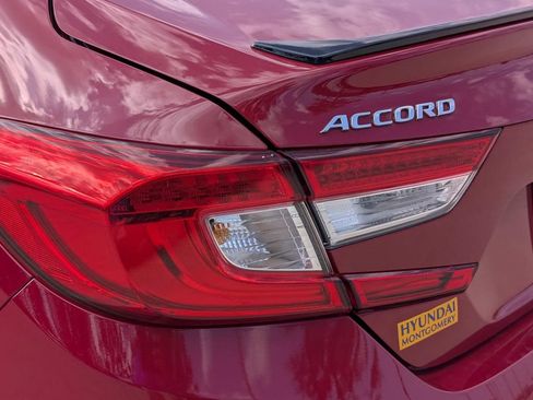 Used 2021 Honda Accord Sport image 9