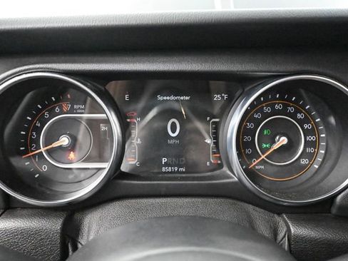 Used 2020 Jeep Wrangler Unlimited Sahara w/ Dual Top Group image 32