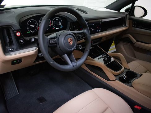 New 2026 Porsche Cayenne AWD/4WD image 12