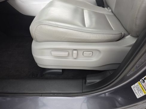 Used 2016 Honda Pilot Touring image 24