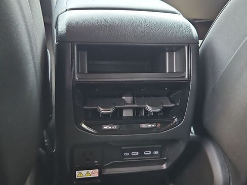 New 2026 Jeep Grand Cherokee Altitude RWD image 17