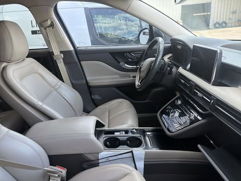 Certified 2021 Lincoln Corsair FWD w/ Convenience Package image 4