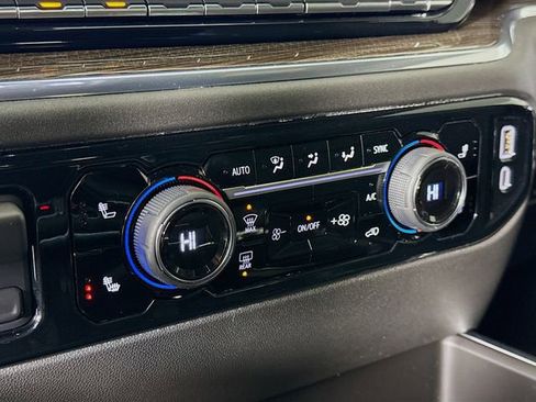 Used 2023 Chevrolet Silverado 1500 RST w/ Convenience Package II image 19