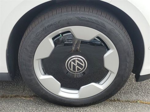 New 2025 Volkswagen ID. Buzz Pro S image 9