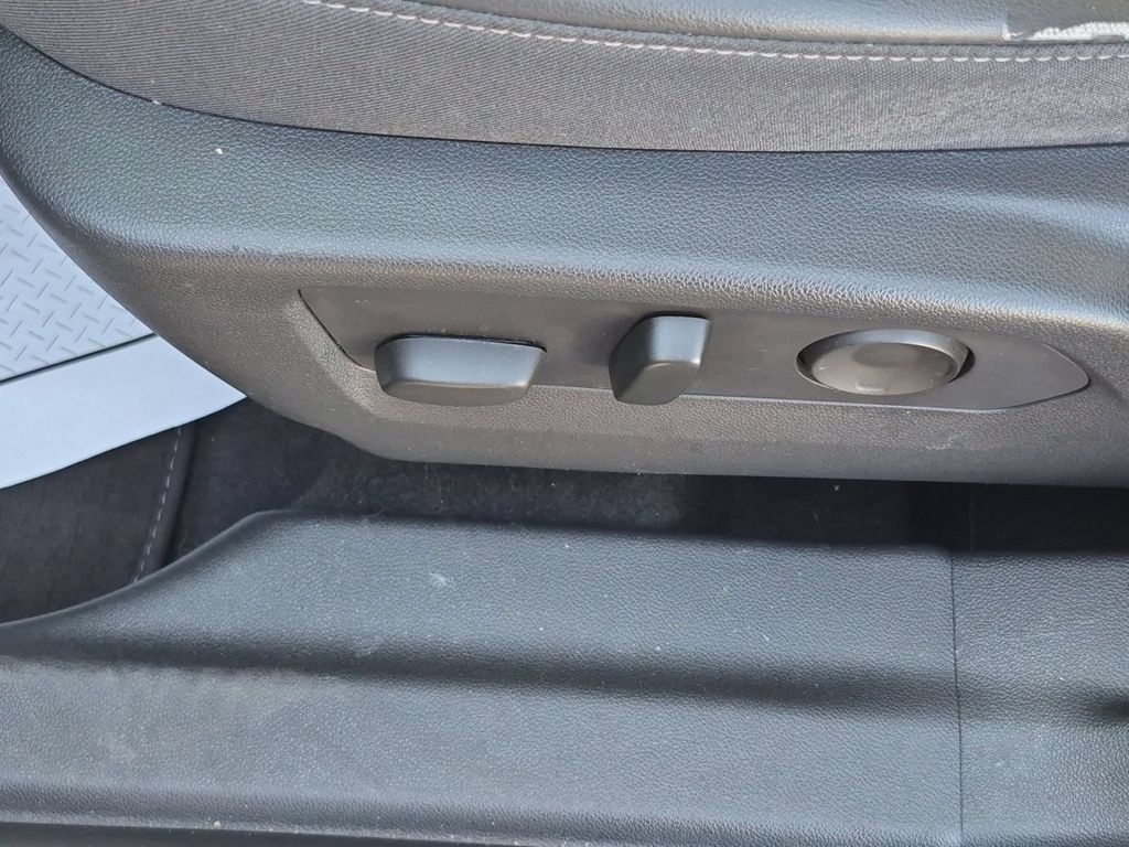 Certified 2021 Buick Envision Preferred FWD image 72